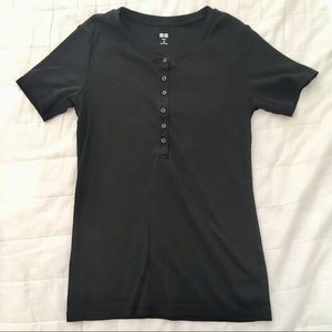 Uniqlo supine cotton t-shirt